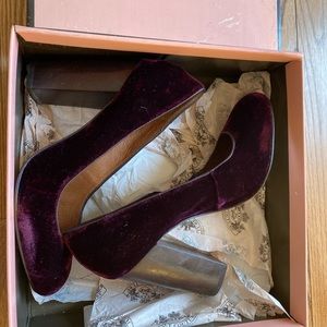 Glamorous Gatsby vibe heels